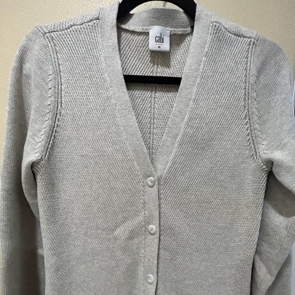 Cabi Shirttail Cardigan Light Grey pool #3161